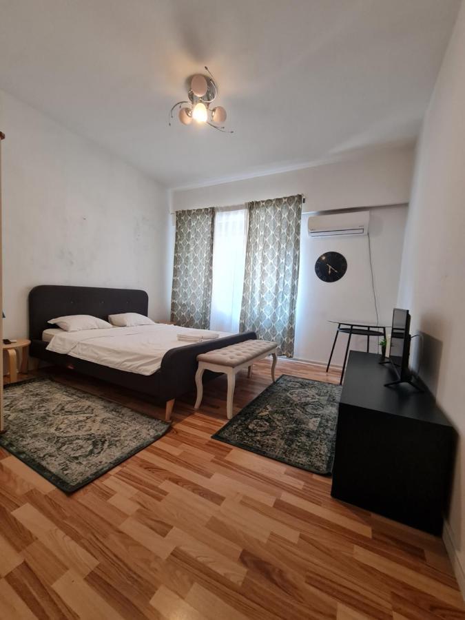 Color Apartments Nicolae Tonitza St Bucarest Esterno foto