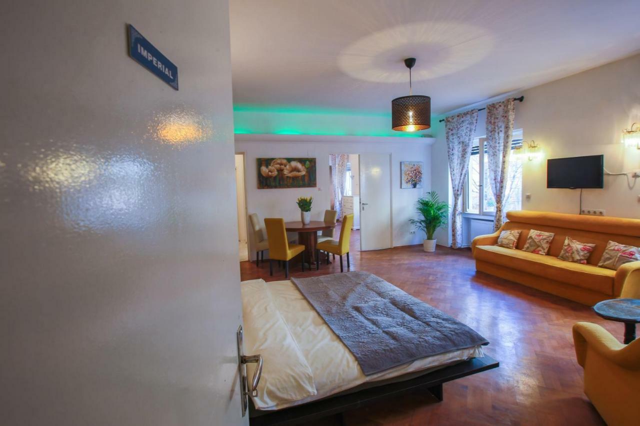 Color Apartments Nicolae Tonitza St Bucarest Esterno foto