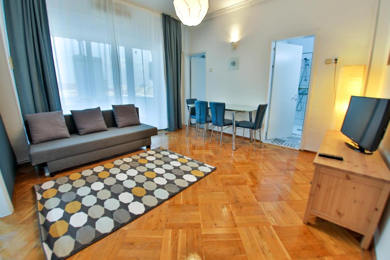 Color Apartments Nicolae Tonitza St Bucarest Esterno foto