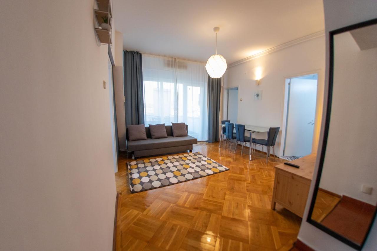 Color Apartments Nicolae Tonitza St Bucarest Esterno foto