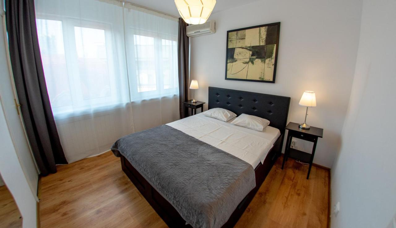 Color Apartments Nicolae Tonitza St Bucarest Esterno foto
